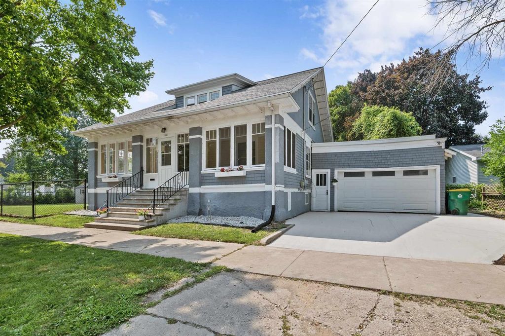 126 YALE STREET, Green Bay, WI 54303