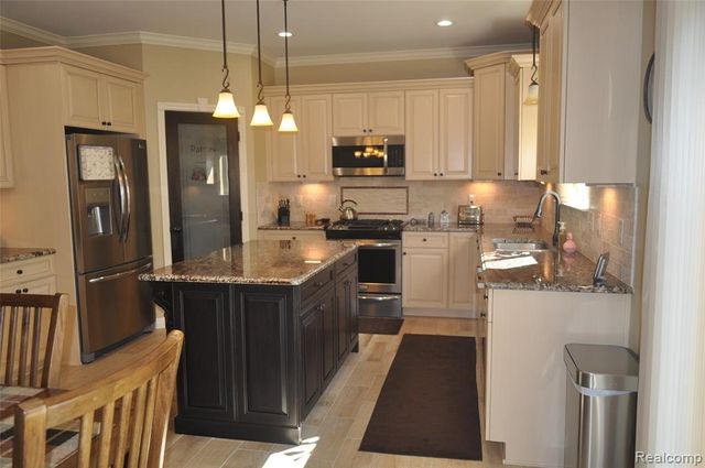 62735 Franklin Park Drive, Washington, MI 48094