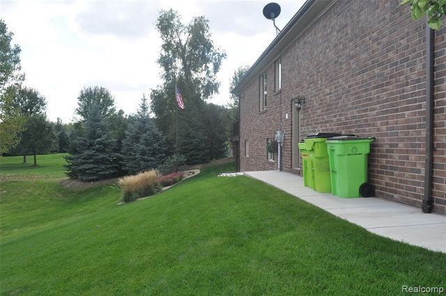 62735 Franklin Park Drive, Washington, MI 48094