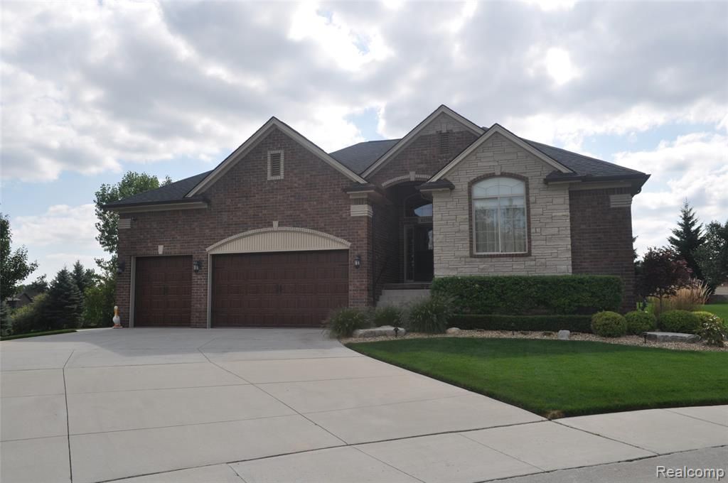 62735 Franklin Park Drive, Washington, MI 48094