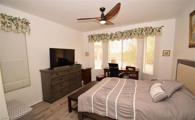 10237 Roma Madre Avenue, Las Vegas, NV 89135