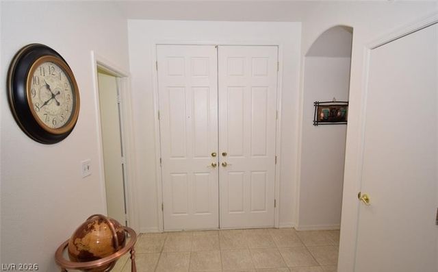 10237 Roma Madre Avenue, Las Vegas, NV 89135