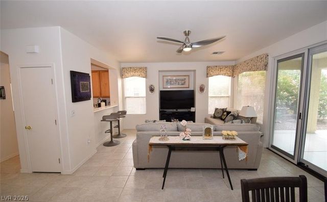 10237 Roma Madre Avenue, Las Vegas, NV 89135