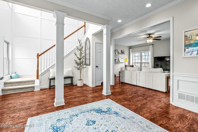 11050 Symington Cir, Louisville, KY 40241