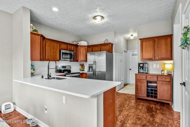 11050 Symington Cir, Louisville, KY 40241