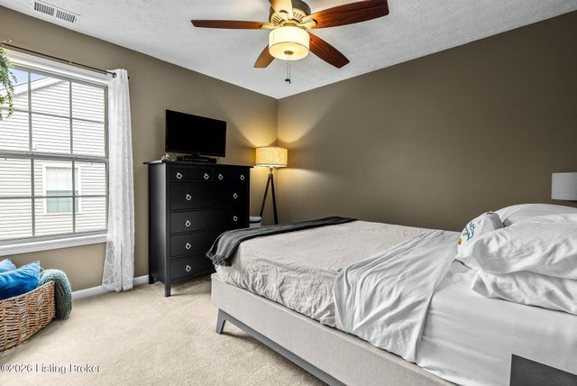 11050 Symington Cir, Louisville, KY 40241