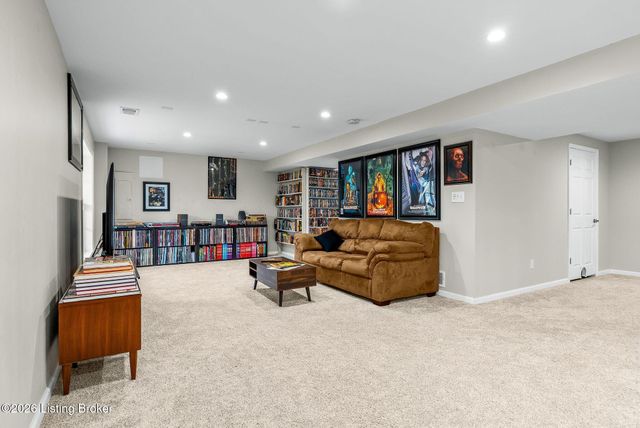 11050 Symington Cir, Louisville, KY 40241