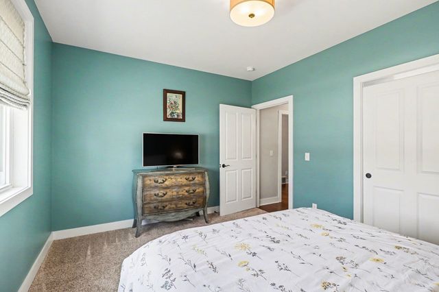 600 Breaker Cove, Bay City, MI 48708
