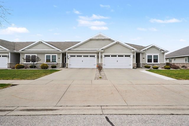 600 Breaker Cove, Bay City, MI 48708