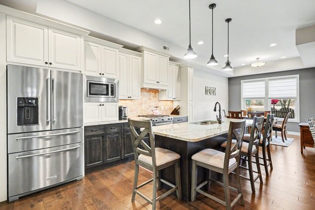 600 Breaker Cove, Bay City, MI 48708