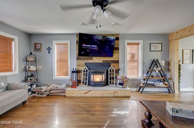 6103 SE 75th Terrace, Riverton, KS 66770