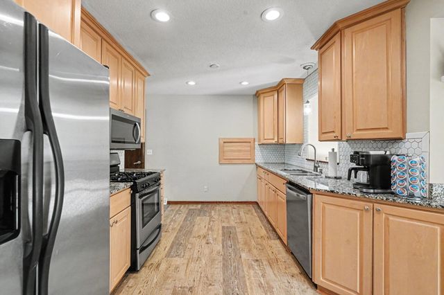 6911 Faricy Lane, Prior Lake, MN 55372