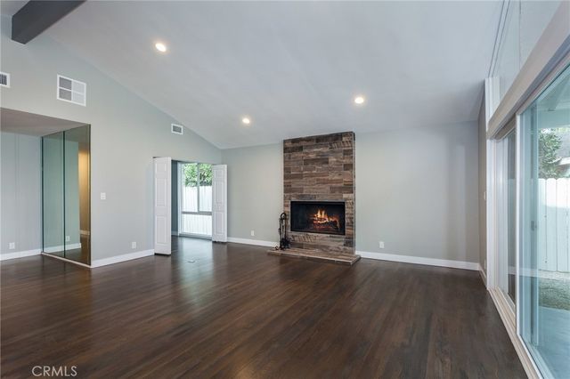 16231 Moorpark Street, Encino, CA 91436
