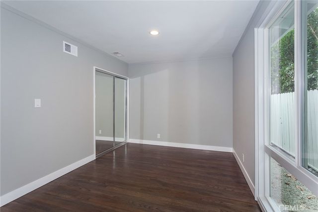 16231 Moorpark Street, Encino, CA 91436