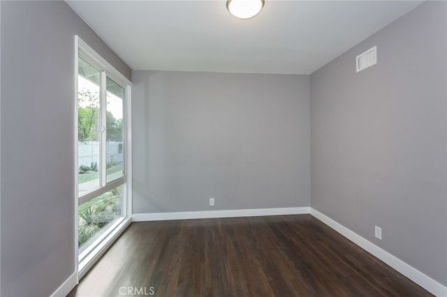 16231 Moorpark Street, Encino, CA 91436