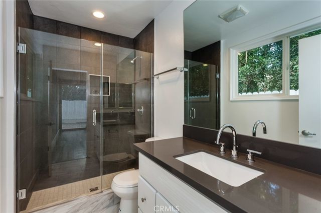 16231 Moorpark Street, Encino, CA 91436