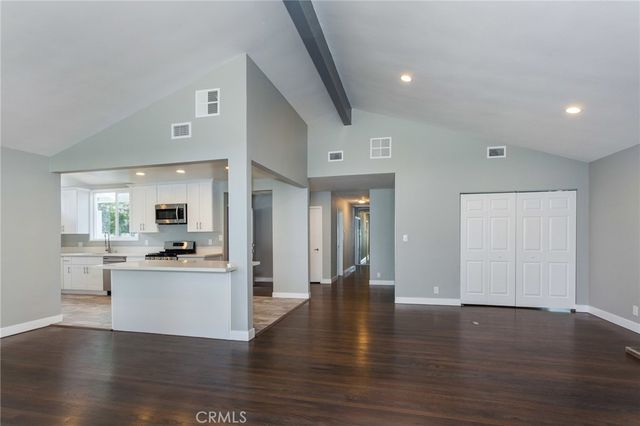 16231 Moorpark Street, Encino, CA 91436