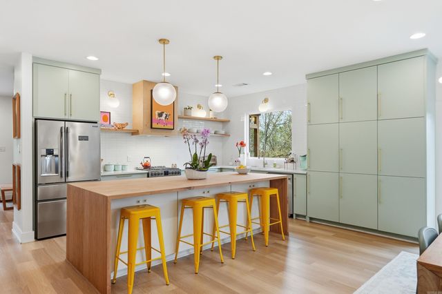 3285 Nob Hill Dr, Conway, AR 72034