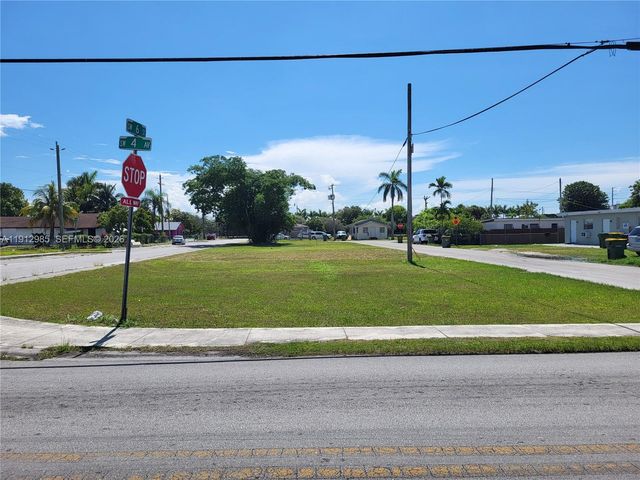 300 SW 6 Street, Homestead, FL 33030