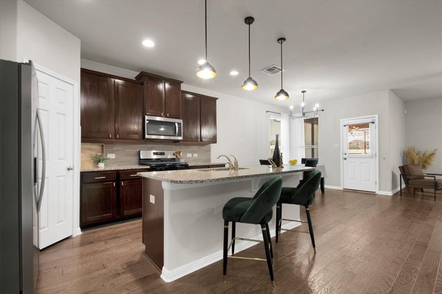 13601 Larrys LN, Austin, TX 78652