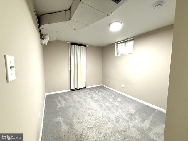 8703 34TH AVE, College Park, MD 20740