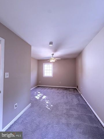 8703 34TH AVE, College Park, MD 20740