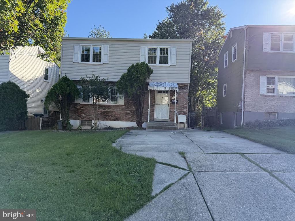 8703 34TH AVE, College Park, MD 20740