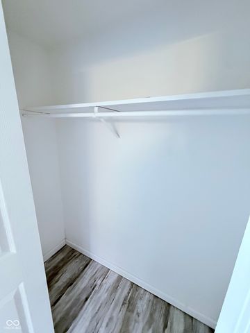4026 Eisenhower Drive, Indianapolis, IN 46254