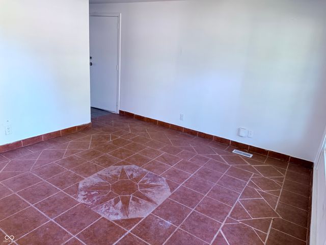 4026 Eisenhower Drive, Indianapolis, IN 46254