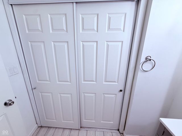 4026 Eisenhower Drive, Indianapolis, IN 46254