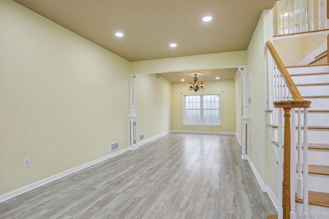 2508 Constitution Way, New Windsor, NY 12553
