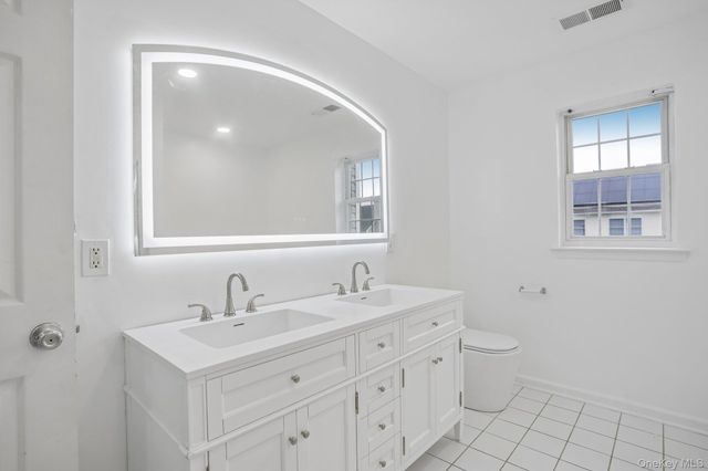 2508 Constitution Way, New Windsor, NY 12553
