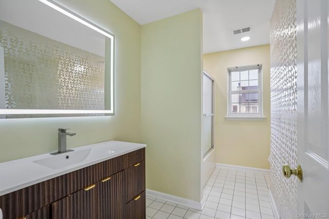 2508 Constitution Way, New Windsor, NY 12553