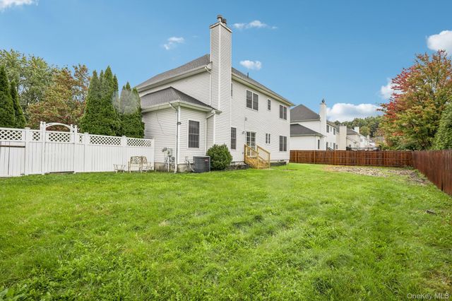 2508 Constitution Way, New Windsor, NY 12553