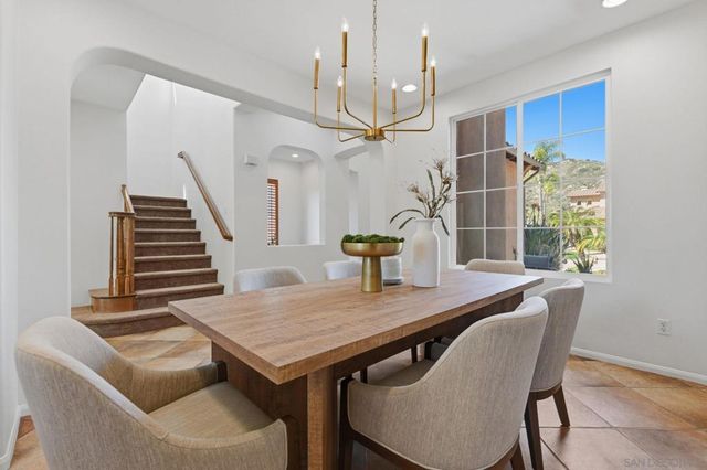 3394 Holly Oak Ln, Escondido, CA 92027