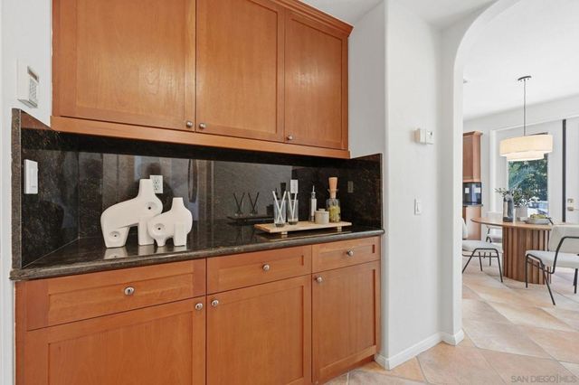 3394 Holly Oak Ln, Escondido, CA 92027