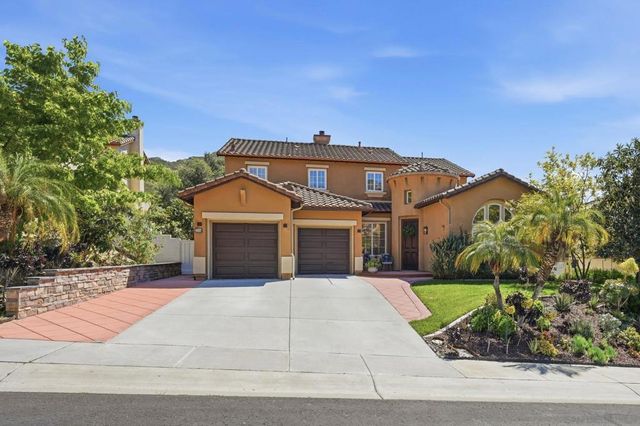 3394 Holly Oak Ln, Escondido, CA 92027