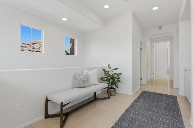 3394 Holly Oak Ln, Escondido, CA 92027