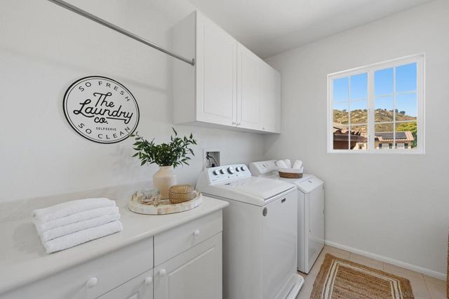 3394 Holly Oak Ln, Escondido, CA 92027