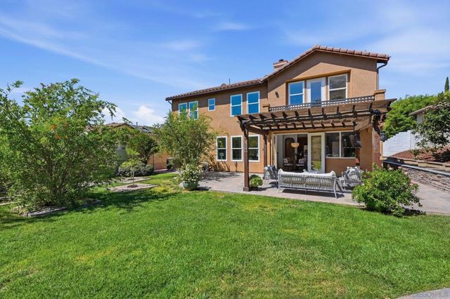 3394 Holly Oak Ln, Escondido, CA 92027