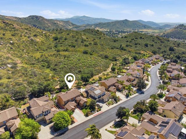 3394 Holly Oak Ln, Escondido, CA 92027