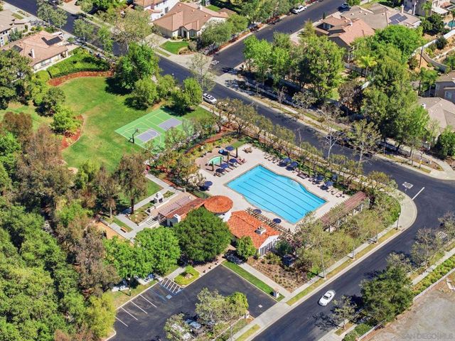 3394 Holly Oak Ln, Escondido, CA 92027