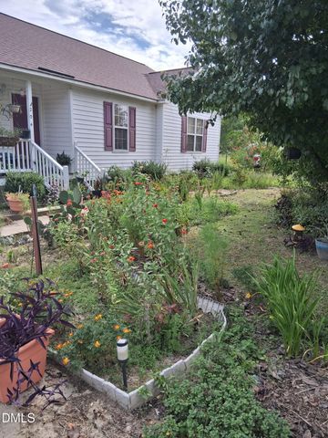 204 Grants Way, Four Oaks, NC 27524