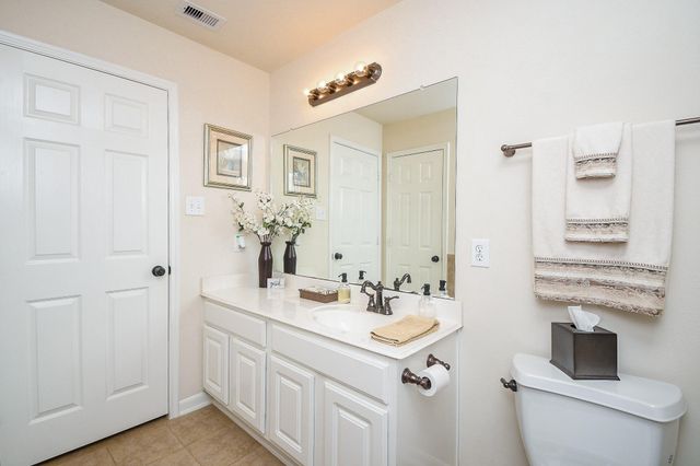 2517 Rusting Creek Drive, Pearland, TX 77584
