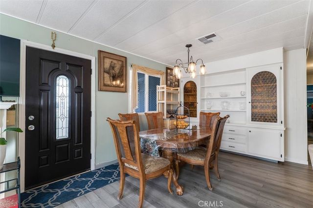 8800 Eton Avenue 31, Canoga Park, CA 91304