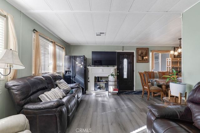 8800 Eton Avenue 31, Canoga Park, CA 91304