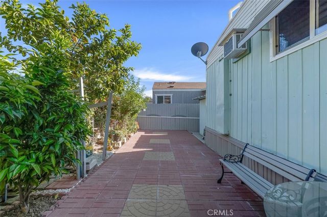 8800 Eton Avenue 31, Canoga Park, CA 91304