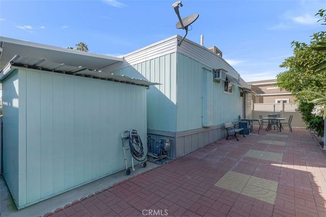 8800 Eton Avenue 31, Canoga Park, CA 91304