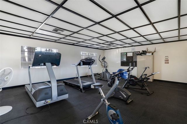 8800 Eton Avenue 31, Canoga Park, CA 91304