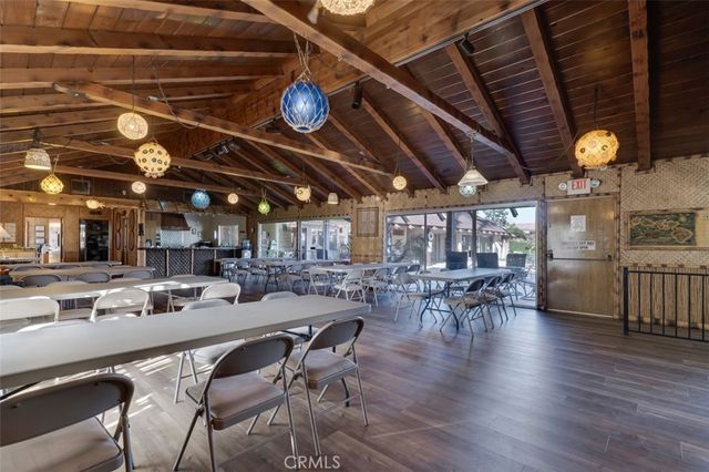 8800 Eton Avenue 31, Canoga Park, CA 91304